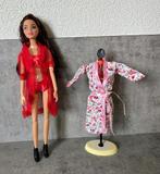 Mooie Barbie pop met rode outfit, Ophalen of Verzenden, Nieuw, Barbie