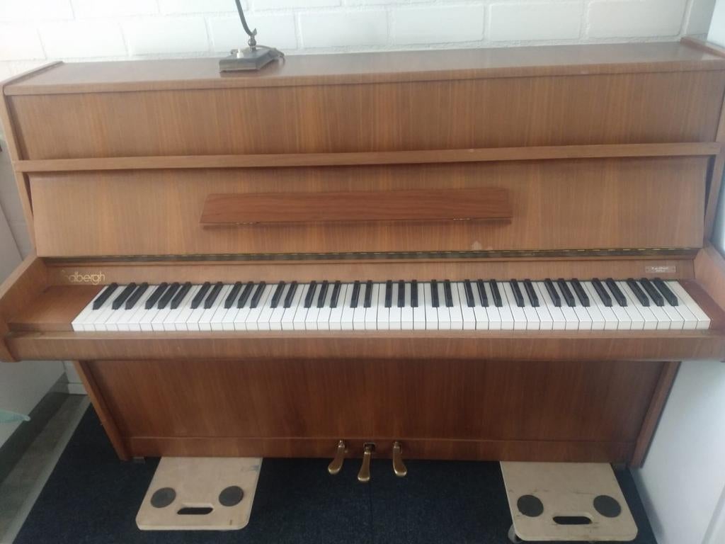 Oefenpiano Lindbergh, Muziek en Instrumenten, Piano's, Ophalen, Gebruikt, Bruin, Piano