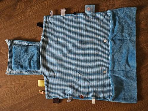 Te koop: 2x blauwe wasbare Snoozebaby verschoonmatjes, Kinderen en Baby's, Overige Kinderen en Baby's, Zo goed als nieuw, Ophalen of Verzenden