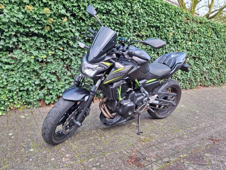 Mooie Kawasaki Z650 ABS uit 2019 (A2 35kW), Motoren, Motoren | Kawasaki, Particulier, Naked bike, 12 t/m 35 kW, 2 cilinders, Minimaal motorrijbewijs A2