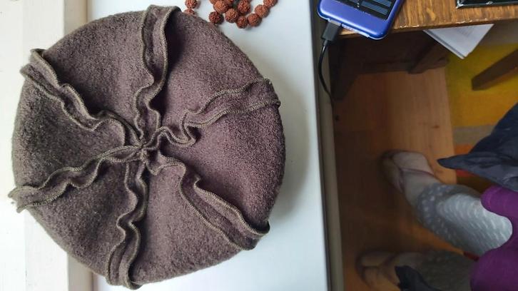 Diefenthal wollen baret - olijfgroen/bruin, Kleding | Dames, Hoeden en Petten, Nieuw, One size fits all, Ophalen of Verzenden