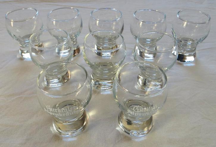 10 Borrelglaasjes / likeurglaasjes. Gurktaler. Shotjes., Huis en Inrichting, Keuken | Servies, Zo goed als nieuw, Glas of Glazen