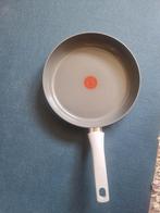 Tefal Renewal Keramische koekenpan 28 cm, Ophalen, Nieuw, Koekenpan of Braadpan, Keramische plaat