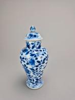 Chinees kangxi vaasje., Ophalen of Verzenden