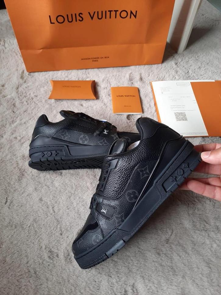 Louis vuitton. 41 tm 46. ALLEEN VANDAAG €80, Kleding | Heren, Schoenen, Nieuw, Zwart, Ophalen of Verzenden