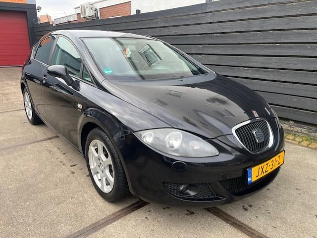 SEAT Leon 1.8 TFSI 25 Edition II AIRCO/SERVICE ONDERHOUD/APK, Auto's, Seat, Particulier, Te koop, Leon, ABS, Airbags, Airconditioning