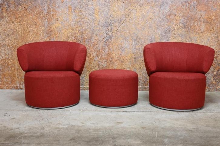 ZGAN 2 rode Rolf Benz 684 design draaifauteuils + hocker, Huis en Inrichting, Fauteuils, Zo goed als nieuw, Stof, 75 tot 100 cm