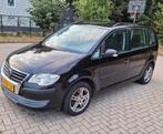 Volkswagen Touran 1.6 fsi, Voorwielaandrijving, 4 cilinders, Zwart, 1200 kg