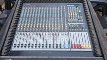 mengpaneel Allen & Heath GL2400-24 - ToneControl in koffer beschikbaar voor biedingen