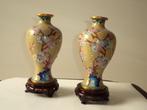2x Chinese cloisonné vazen emaille koper vogels prunus birds, Antiek en Kunst, Ophalen of Verzenden