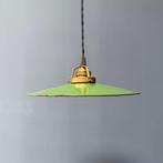 Groen emaille hanglamp met messing armatuur oud vintage, Ophalen of Verzenden