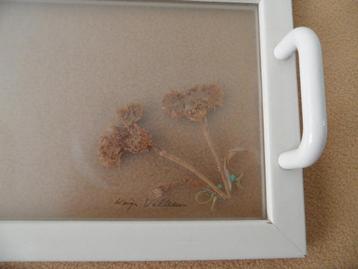 dienblad van hout / glas met gedroogde bloemen beschikbaar voor biedingen
