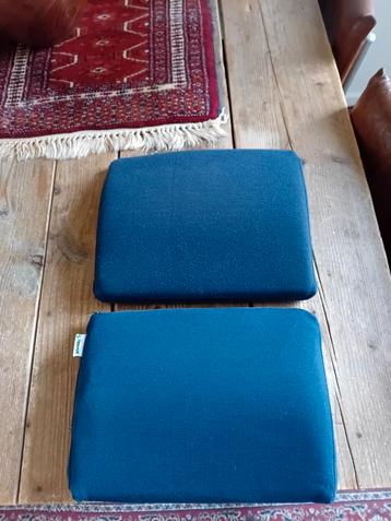 2x Tempur zitkussens incl hoes  beschikbaar voor biedingen