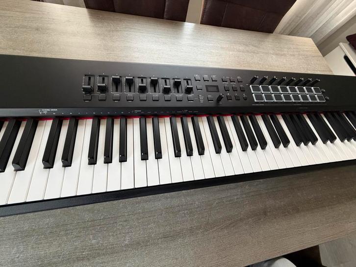 M-Audio Hammer 88 Pro - Topstaat!, Muziek en Instrumenten, Piano's, Zo goed als nieuw, Piano, Zwart, Digitaal, Ophalen of Verzenden