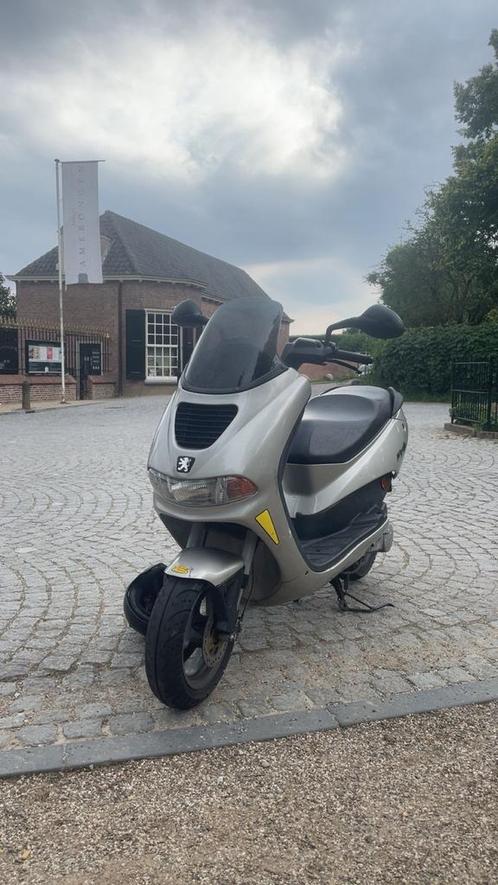 Peugeot elyseo, Fietsen en Brommers, Scooters | Peugeot, Overige modellen, Maximaal 45 km/u, Tweetakt, Ophalen of Verzenden