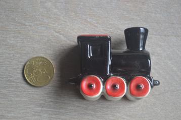 Oud porseleinen Goebel beeldje Locomotief / trein beschikbaar voor biedingen