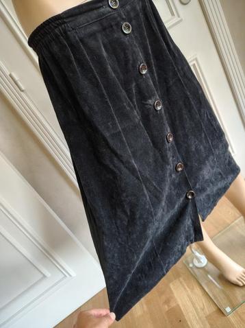 vintage fluwelen ? floeren ? rok   beschikbaar voor biedingen