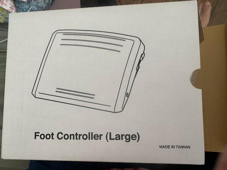 Janome voetpedaal groot (model 21380), Hobby en Vrije tijd, Naaimachines en Toebehoren, Nieuw, Lockmachine, Overige merken, Ophalen of Verzenden