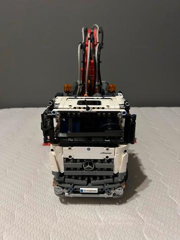 Lego Technic 42043 Mercedes-Benz Arocs 3245 beschikbaar voor biedingen