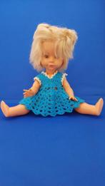 Vintage pop "Bella"31-10, 32cm onderbroek blauw jurkje 4A12, Verzamelen, Poppen, Tweedehands verkoop, Tweedehands verkoop, Gebruikt