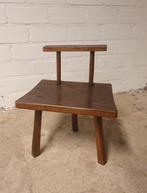 stoeltje brutalist stijl, Ophalen, Gebruikt, Bruin, Eén