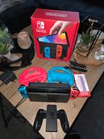 Nintendo Switch OLED + Accessoires + Beschermkoffer, Overige genres, Ophalen of Verzenden, Zo goed als nieuw, Eén computer