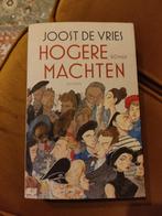 Joost de Vries Hogere machten, Ophalen of Verzenden, Zo goed als nieuw, Nederland, Joost de Vries