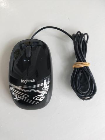 Muis - Logitech - M105 - zwart - bedraad beschikbaar voor biedingen