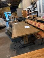 Houten eettafel met bank en stoelen, Ophalen, Outletliving7@gmail.com, Nieuw, Outlet