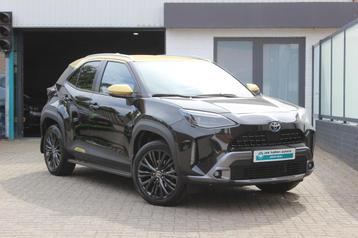 Toyota Yaris Cross 1.5 Hybrid Adventure Bi Tone AWD, Trekhaa beschikbaar voor biedingen