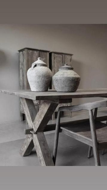 Nieuwe tafel van oud hout - 240 cm lang beschikbaar voor biedingen