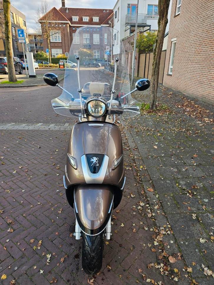 PEUGEOT DJANGO 2017, Fietsen en Brommers, Snorfietsen en Snorscooters, Gebruikt, Peugeot, Benzine, Ophalen
