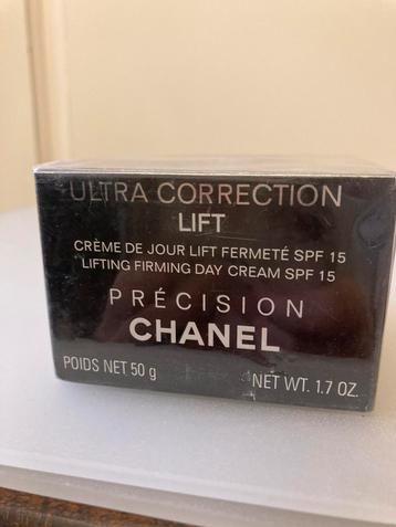 Chanel Ultra Correction Lift Dagcrème SPF 15 beschikbaar voor biedingen