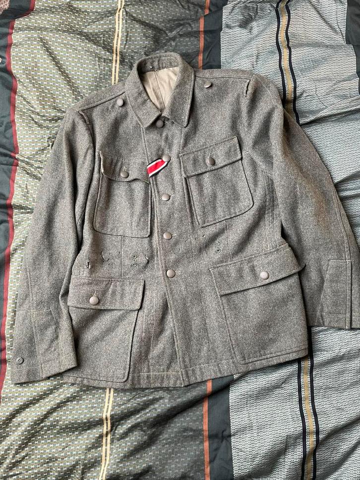 Repro WW2 M43 tuniek met EK2 1939 lint, Verzamelen, Militaria | Tweede Wereldoorlog, Landmacht, Kleding of Schoenen, Duitsland