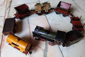Vintage Märklin: loc 880, tender 889, wagons, rails ('30-40) beschikbaar voor biedingen