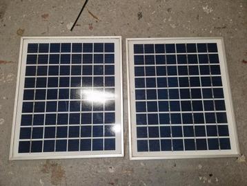 2x 10 watt zonnepanelen 18v voor boot en dergelijke beschikbaar voor biedingen