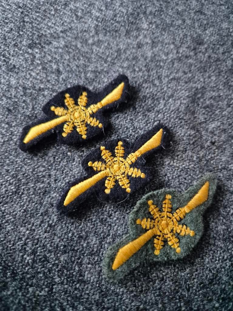 Kraagemblemen Onderofficier LVA 1940, Verzamelen, Verzenden, Luchtmacht, Nederland, Embleem of Badge