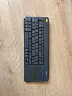 Logitech K400 plus, draadloos met touchpad, Ophalen of Verzenden, Zo goed als nieuw, Draadloos, Qwerty