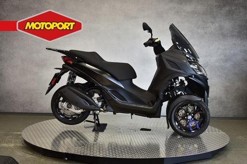 Piaggio MP 3 310 SPORT (bj 2024), Motoren, Quads en Trikes