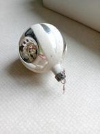 Oude deukbal kerstbal met 3 deuken, Ophalen