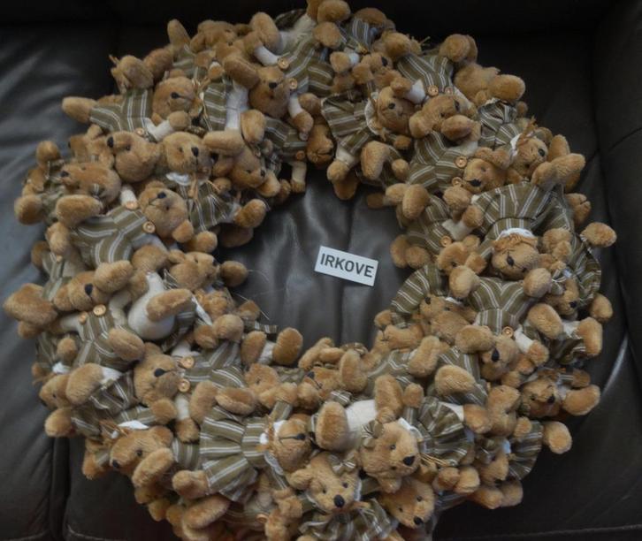 BERENKRANS! * Heel Veel Beren ! *, Verzamelen, Beren en Cherished Teddies, Zo goed als nieuw, Stoffen beer, Overige merken, Verzenden