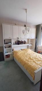 Bed met kasten ombouw, Huis en Inrichting, Slaapkamer | Bedden, Ophalen