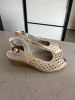 Leren Zomer Schoenen maat 41, Beige, Zo goed als nieuw, Nelson, Sandalen of Muiltjes