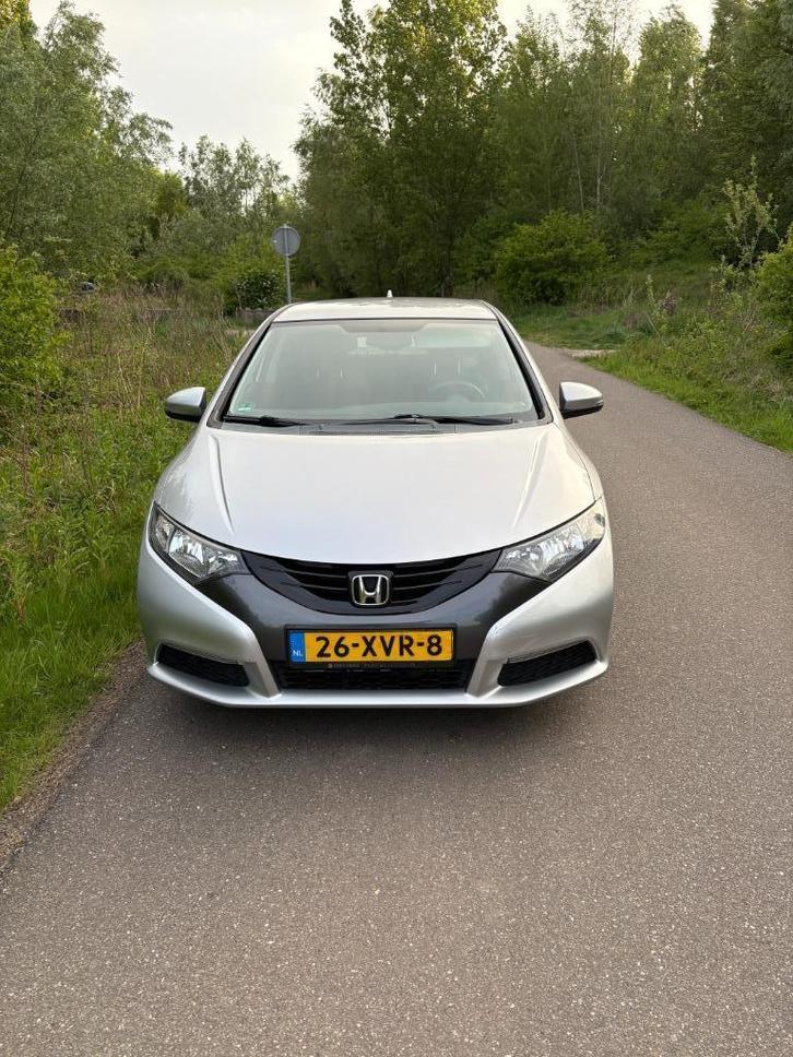 Honda Civic 1.8 I 5DR AUT 2012 Grijs, Auto's, Honda, Particulier, Civic, ABS, Airbags, Airconditioning, Bluetooth, Centrale vergrendeling