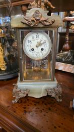 Glas pendule € 175, Ophalen