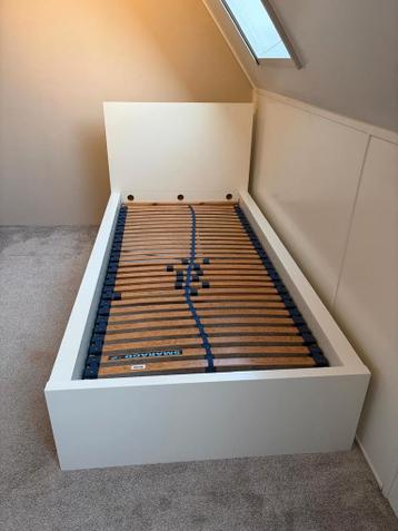 Ikea Malm eenpersoons bed met lades - afbeelding 2