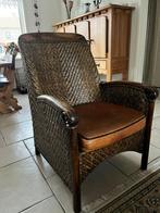 Vintage Fauteuil met Rotan en Lederen Zitting, Huis en Inrichting, Fauteuils, Ophalen, Gebruikt, 75 tot 100 cm, 50 tot 75 cm