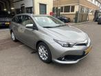 Toyota Auris 1.8 Hybrid Touring Sports CVT 2016 Grijs, 65 €/maand, 28 km/l, Te koop, Volledig hybride