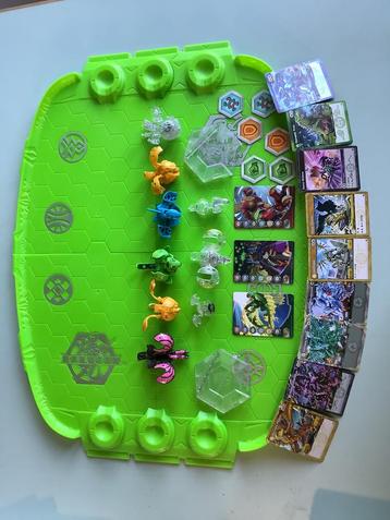 Bakugan Battle Arena + Bakugan Figuren beschikbaar voor biedingen