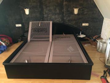 Bed Auping 160 cm bij 200 cm